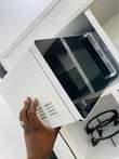 A picture of Microwave