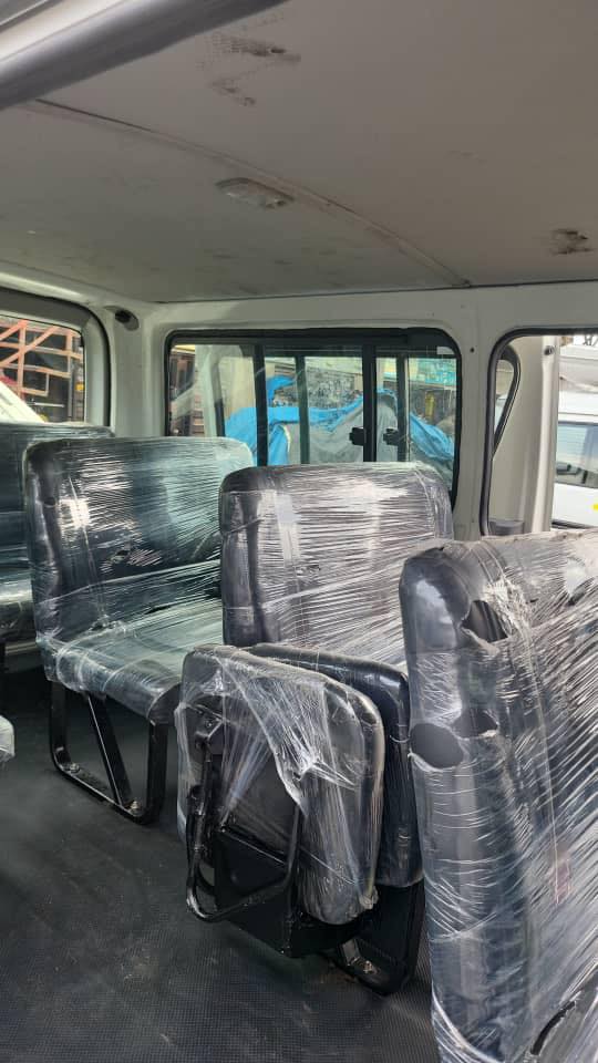 A picture of unit Tokumbo Hummer bus