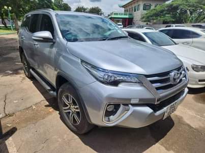 used toyota fortuner