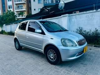 A picture of Toyota Vitz clavia