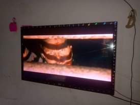 A picture of 3 900W LG Home Theater System with 32 Flatscreen TV