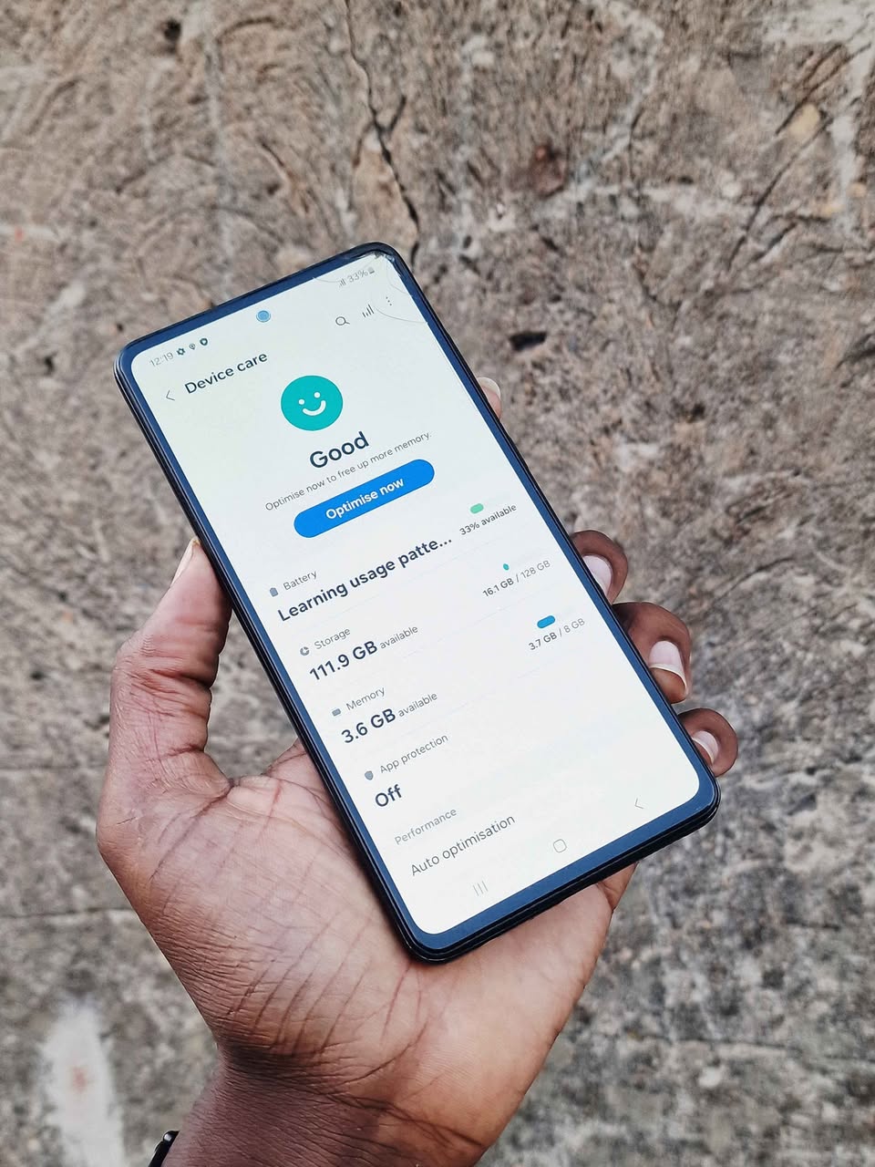 A picture of Samsung A52