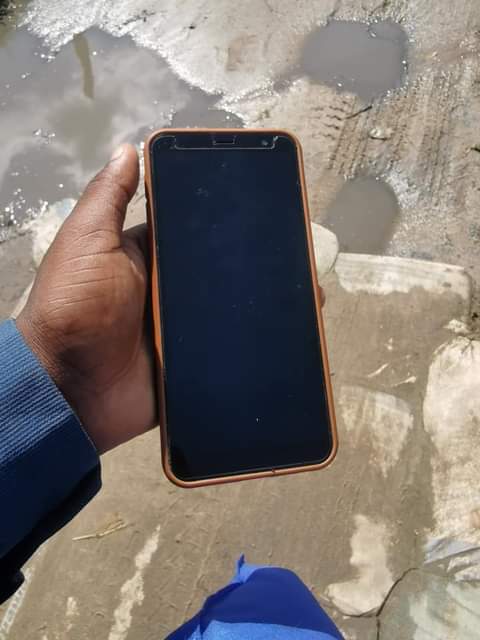 samsung j4