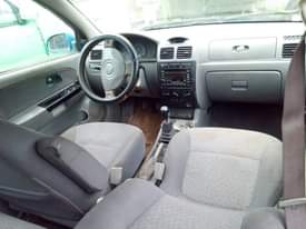 A picture of 2005 Kia Rio 4plug