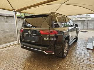 A picture of Brand new 2023 LANDCRUISER. PRICE N170Million Owner. Buyer settle