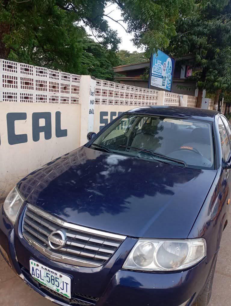 A picture of 2006 Nissan sunny