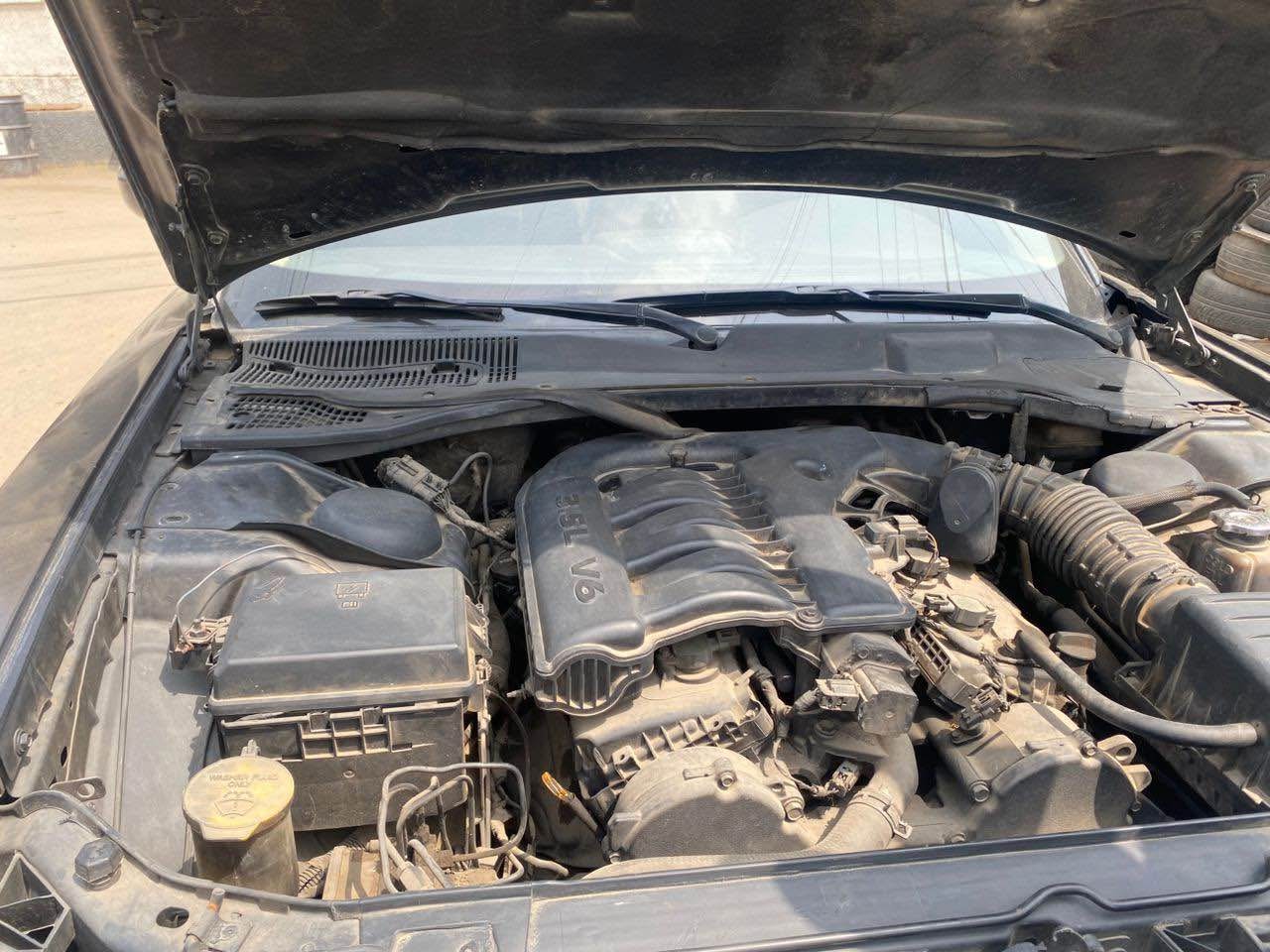 A picture of Dodge Charger 2010 