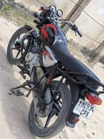 A picture of nauza pikipiki aina ya boxer cc 125 Full docoment