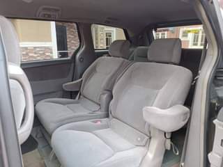 A picture of Toyota sienna