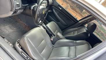 A picture of 2007 Honda Accord DC Toks standard