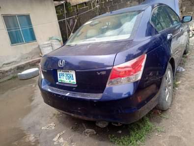 A picture of awoof awoof super sharp Honda Accord 09 purely first body