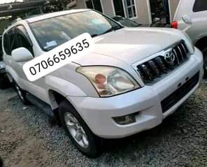 A picture of Toyota Landcrusuier Prado Tx utomatic transmission 2.7cc Petrol 7 seater