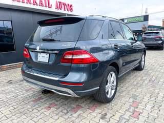 A picture of 2015 MERCEDES BENZ GLK350