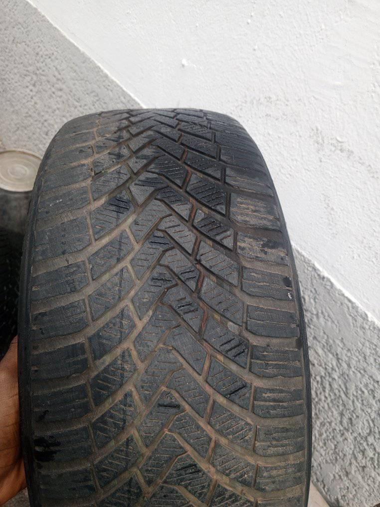 A picture of Car tires