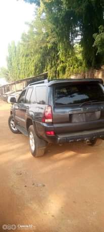 A picture of 2005 Toyota 4 RUNNER 05 Jeep