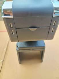 A picture of Universal arm rests available