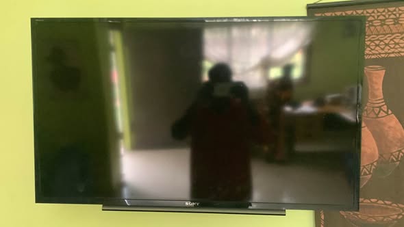 A picture of Sony Bravia TV 40 inch wall mount