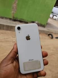 A picture of iPhone XR gb 64