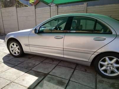 mercedes benz c240