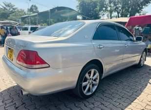 A picture of Crown royal milion 6.8 Ipo mwanza Automatic Engine safi 0784857610