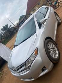 A picture of Toyota Venza 2011