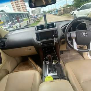 A picture of LAND CRUISER PRADO 150