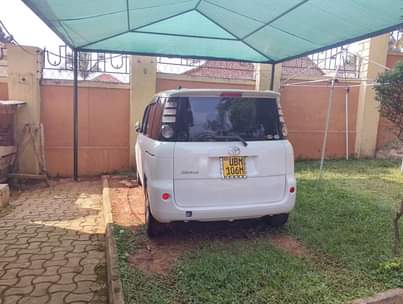 A picture of Sienta for sale model 2008