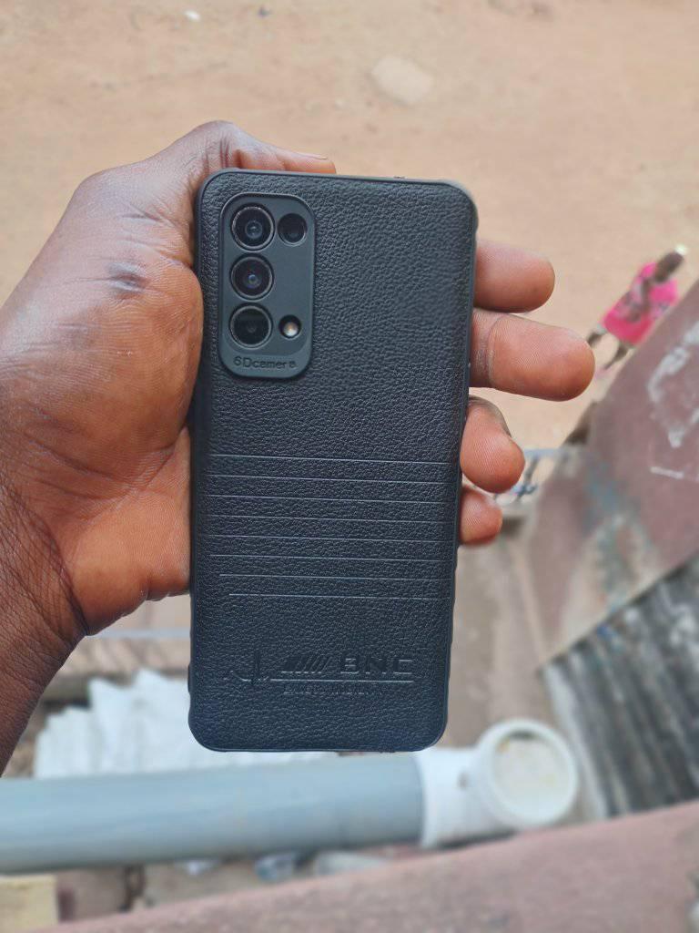 A picture of Oppo find x3 lite