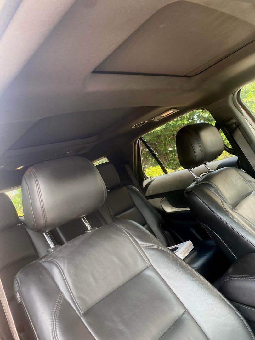 A picture of Ford explorer