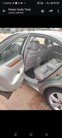 A picture of Neatly used Lexus Es 300 for sale Untempered Engine