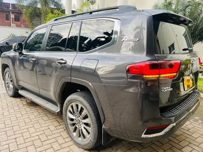 A picture of TOYOTA LAND CRUISER 300 MILLION485 0716711174