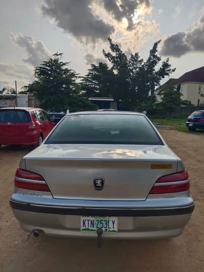 A picture of PEUGEOT 406 MODEL 2005