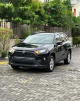 A picture of 2022 Toyota RAV4 toks going for 28m only Whatsapp call