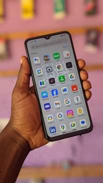 A picture of OPPO A77