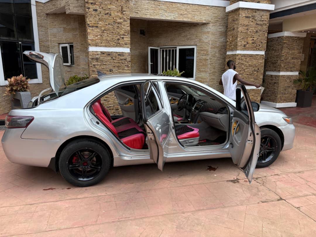A picture of Toyota Camry spider