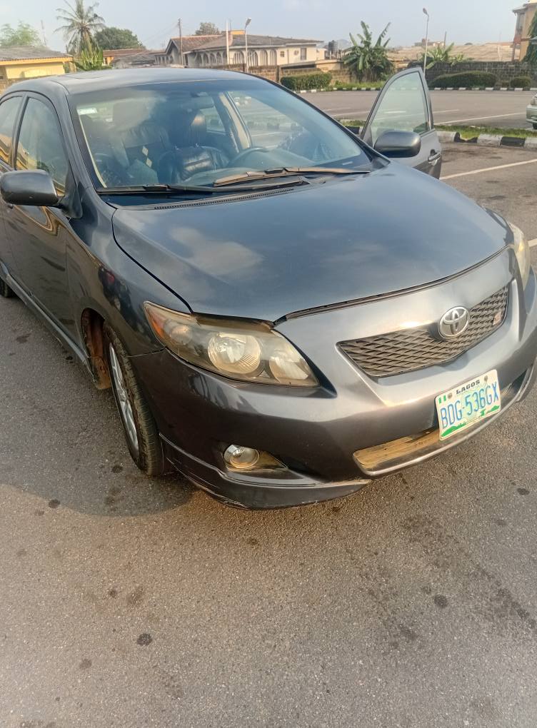 A picture of Toyota carmy