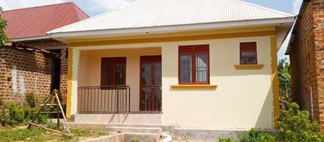 A picture of hot deal double house on sale 23m kigogwa town