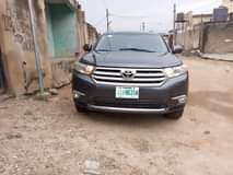 A picture of FEW MONTHS USED HIGHLANDER LIMITED V6 2012