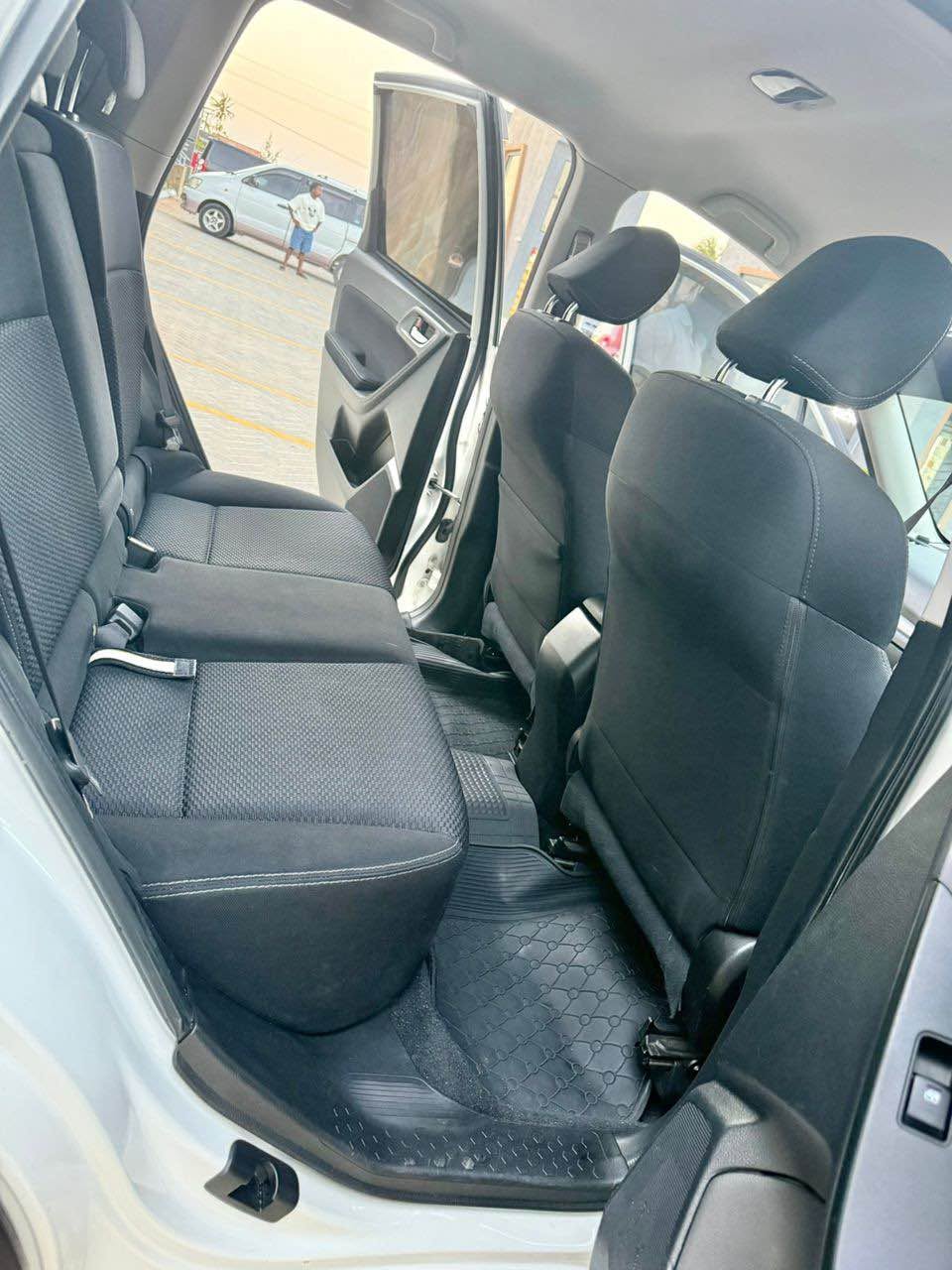A picture of SUBARU FORESTER NEW FULL AC MUSIC WINKERS PUSH START 2013