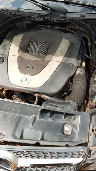 A picture of Mercedes Benz