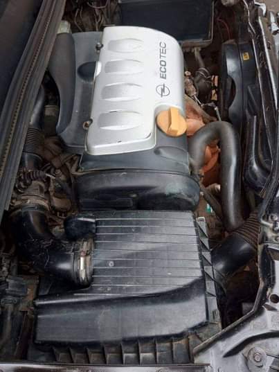 A picture of 2005 Opel zafira Zafira