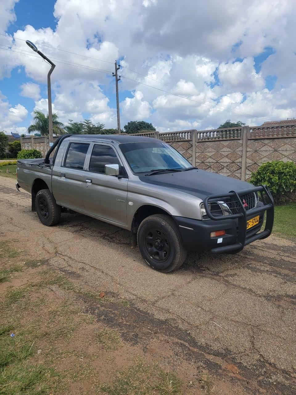 mitsubishi colt