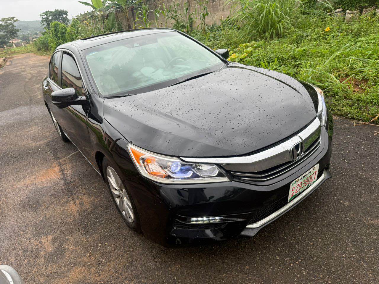 A picture of Honda accord 2015