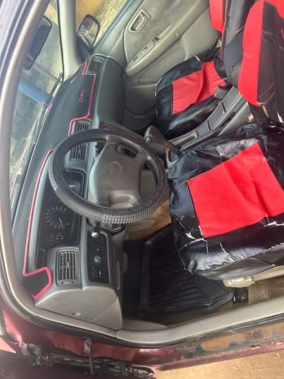 A picture of Toyota Camry tiny light VERY HIGH GRADE ENGINE AND AUTOMATIC