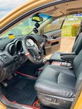 A picture of Extremely clean Lexus Rx330 available in excellent condition for 4