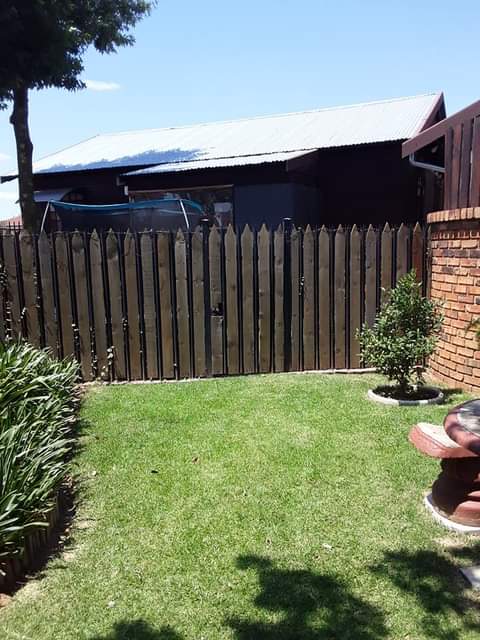 Caravan /.