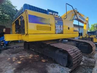 A picture of 2020 Komatsu Pc300 8