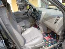 A picture of Nigerian Used Neat and Sound 2002 Ford Escape 1. Sound