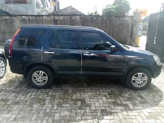 A picture of HONDA CRV 03 04