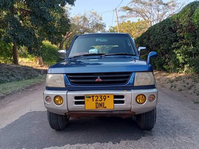 used mitsubishi pajero